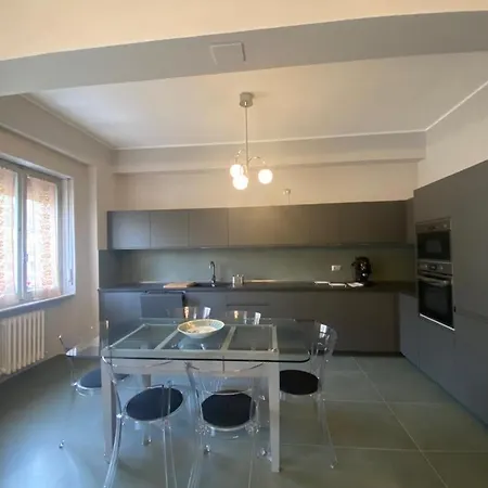 La Casa Del Professore - Downtown Luxury Apartment *